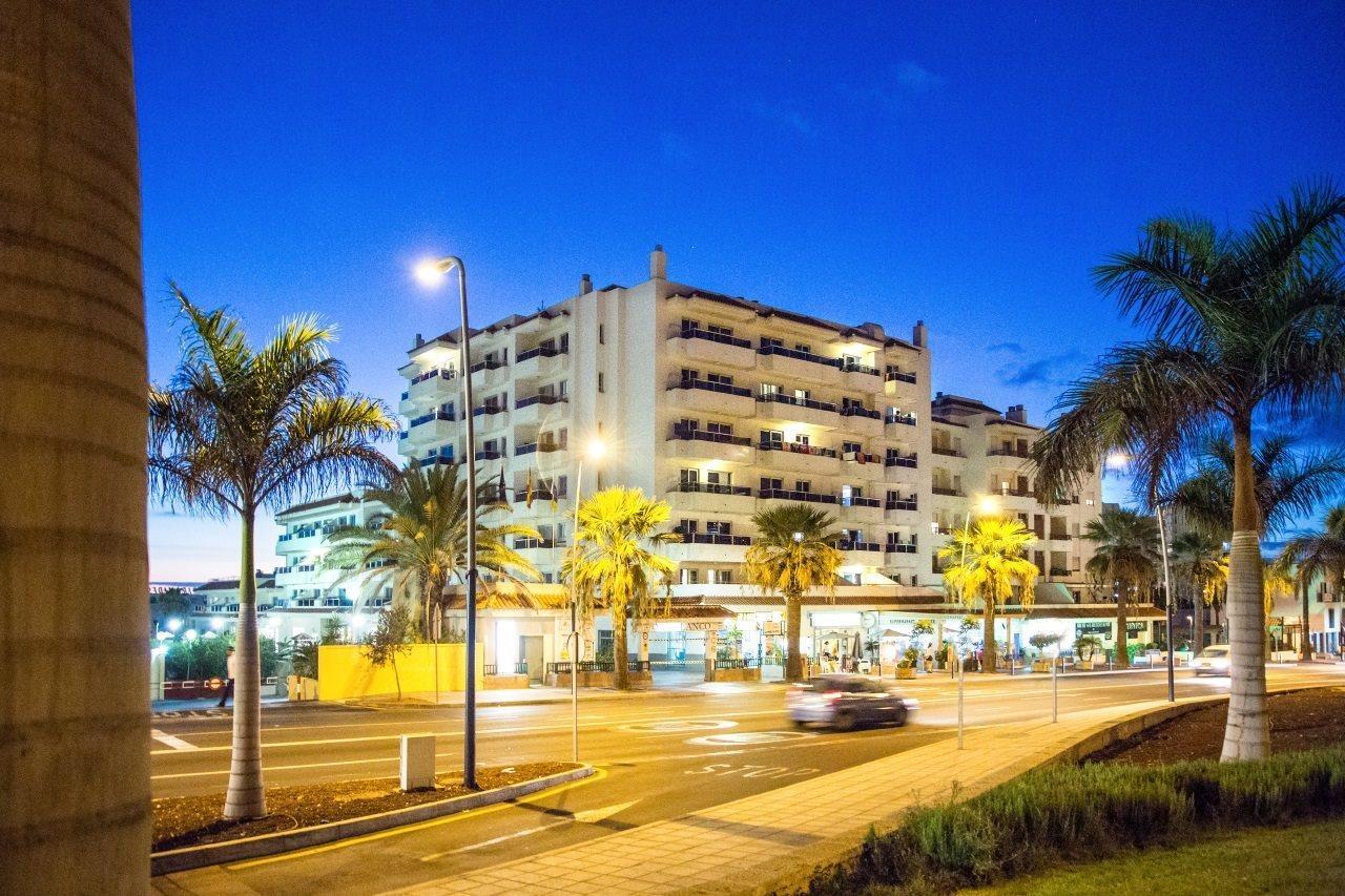 Apartamentos Oro Blanco Playa de las Americas  Luaran gambar